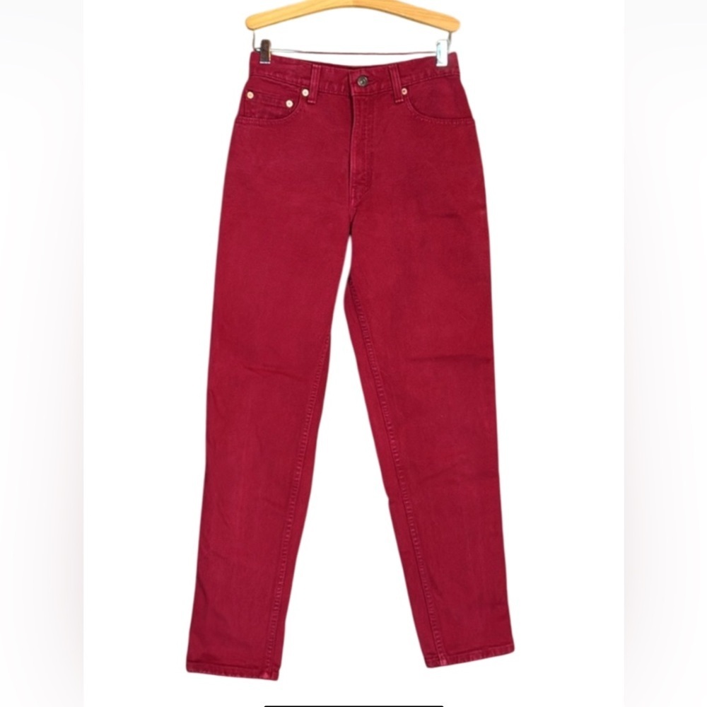 Vintage Levi’s 550 Relaxed Fit Tapered leg jeans Red Size 7 Juniors Made USA
